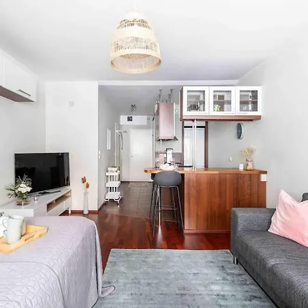 Apartment Lempi Lodge, Prime Location, Free Parking & Wi-fi *